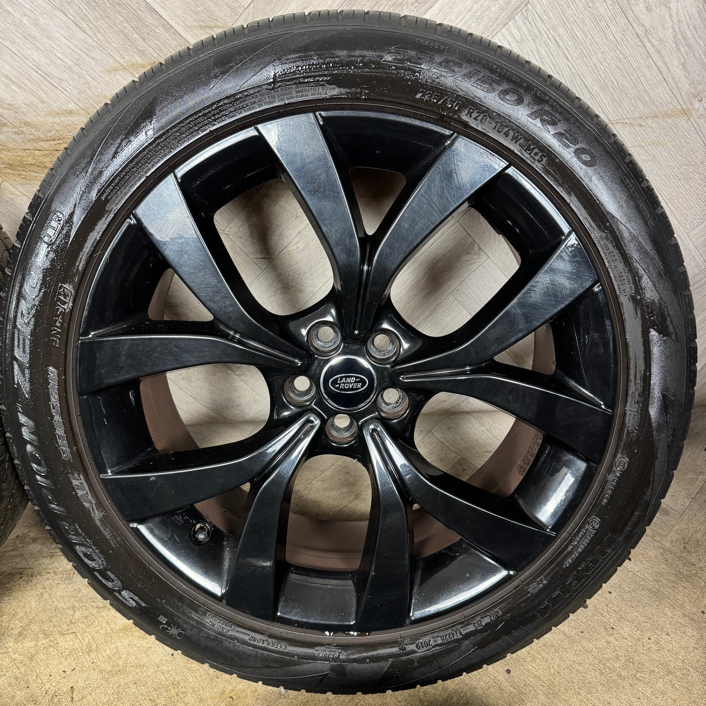 20'' GENUINE RANGE ROVER EVOQUE DISCOVERY SPORT BLACK LAND ALLOY WHEELS TYRES MK72-AA