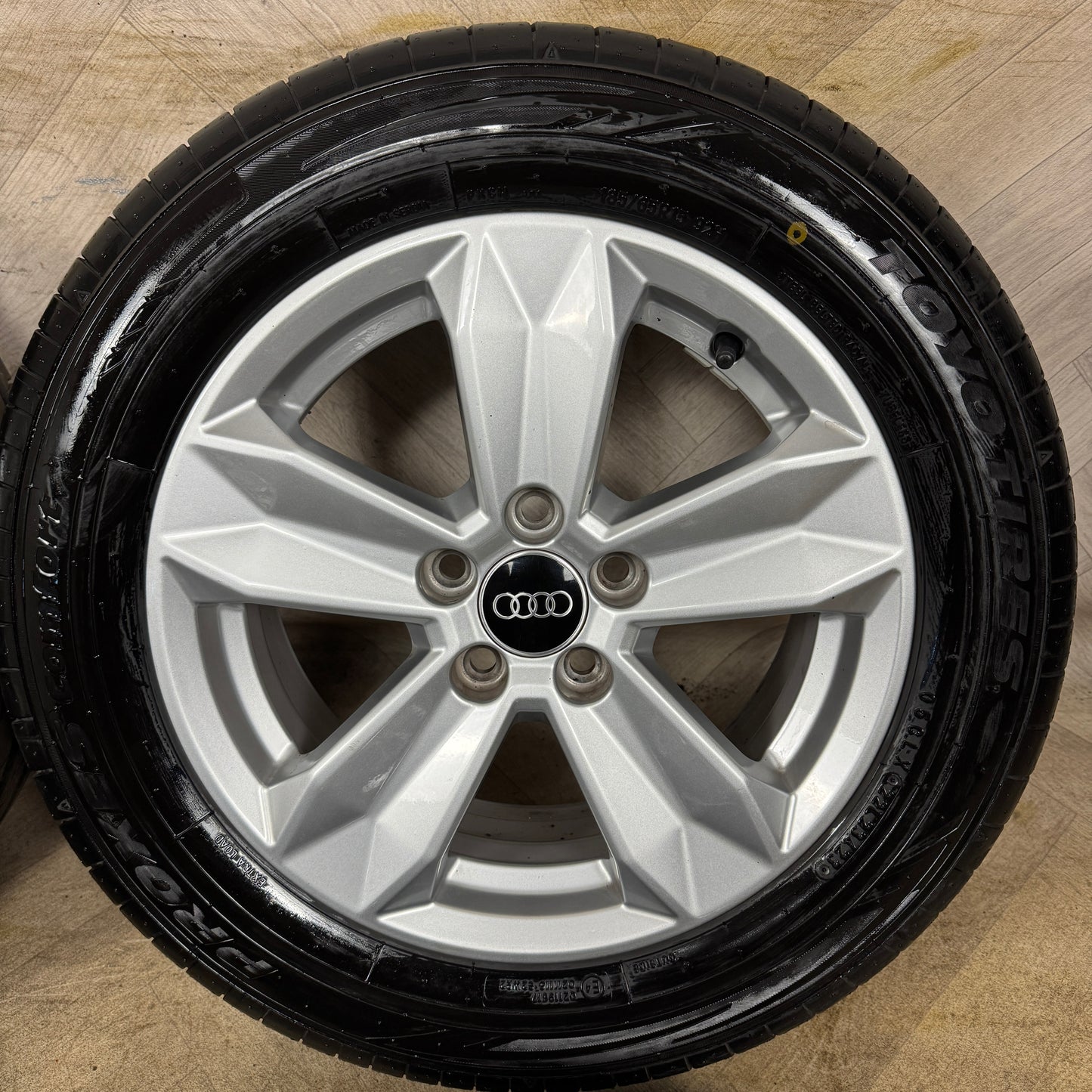 15'' GENUINE AUDI A1 5 SPOKE NEW MODEL ALLOY WHEELS ALLOYS TYRES 82A601025