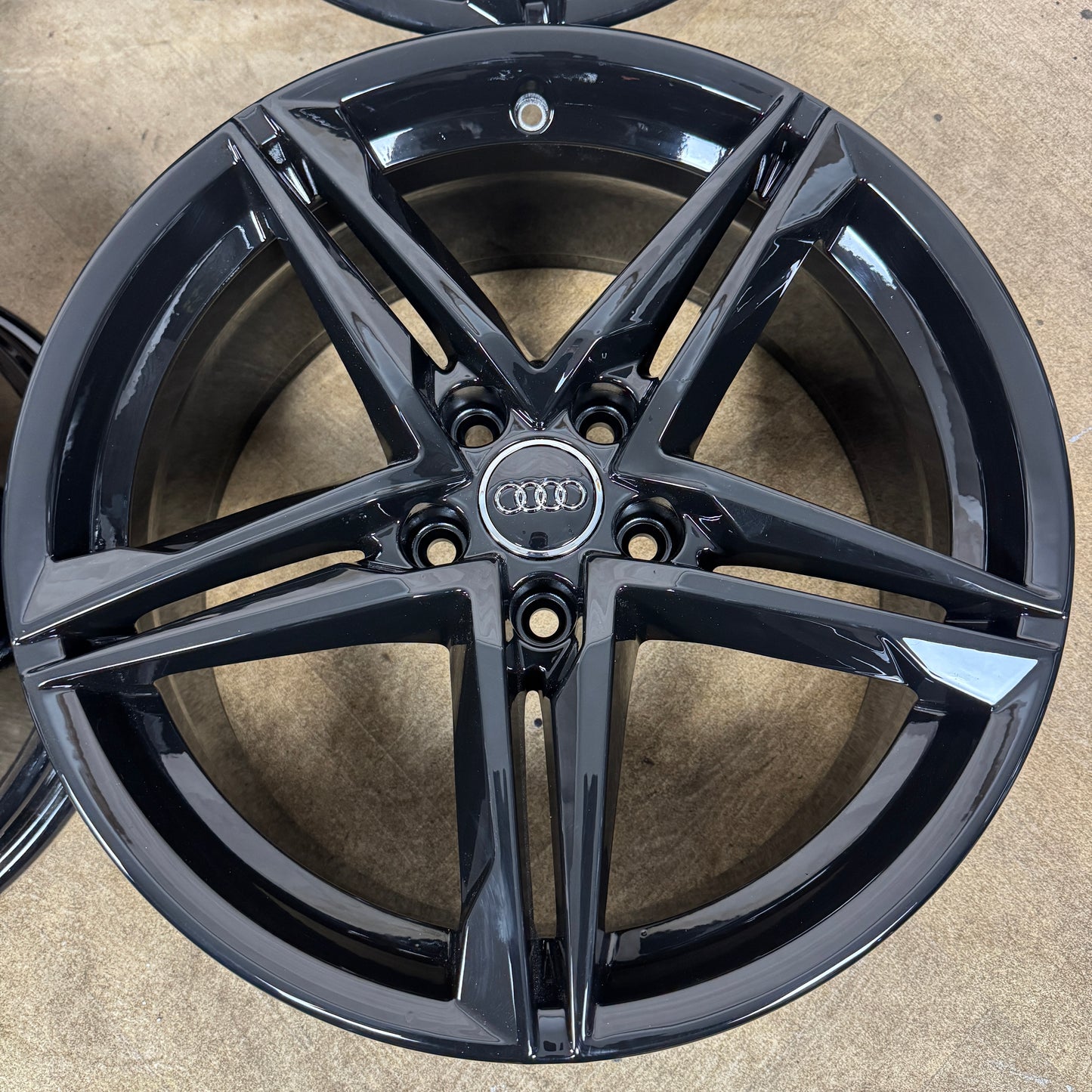 18'' GENUINE AUDI A4 S LINE STAR BLACK B8 B9 ALLOY WHEELS ALLOYS 5X112 8W0601025R