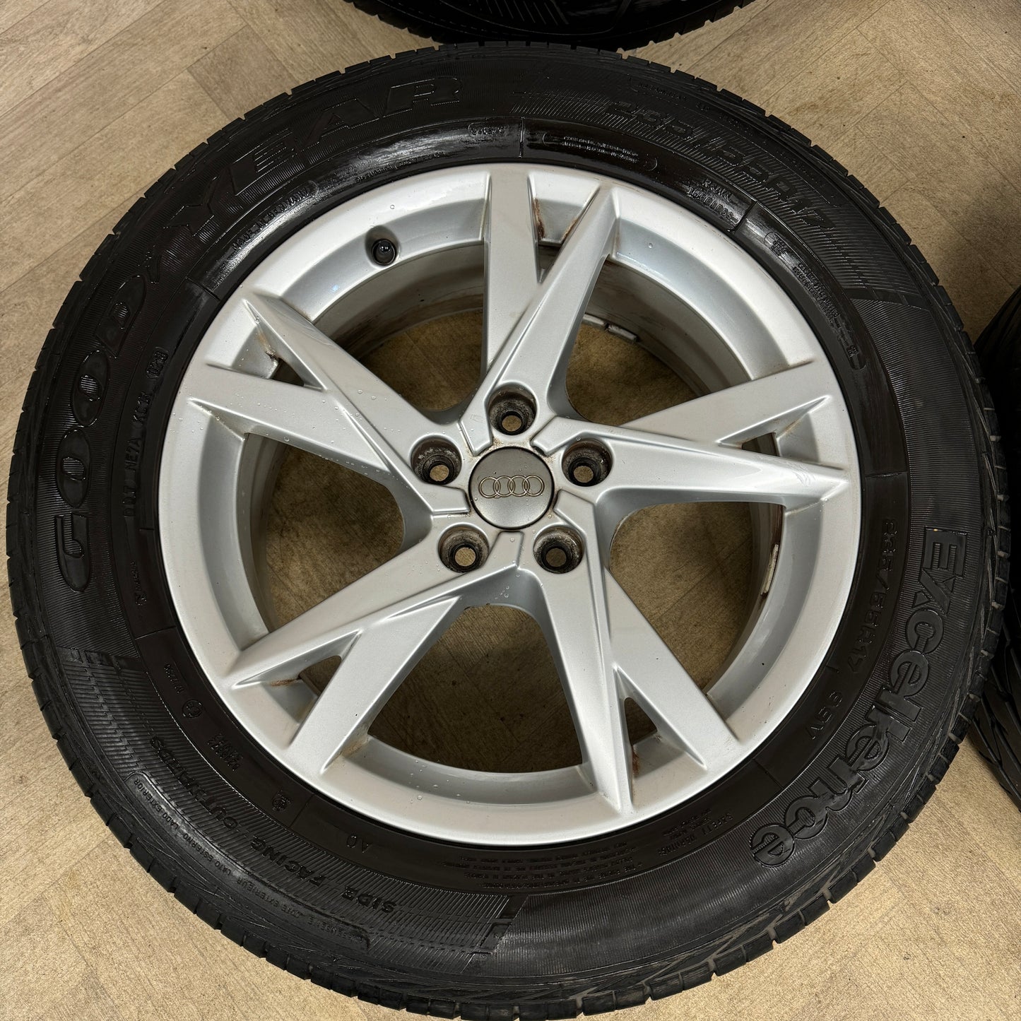 17'' GENUINE AUDI Q3 5 Y SPOKE TIGUAN ALLOY WHEELS TYRES ALLOYS 5X112