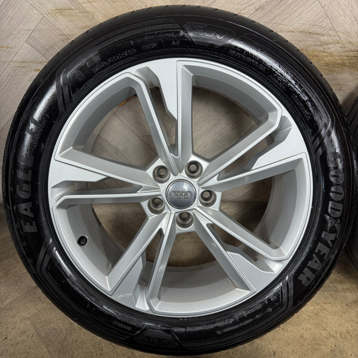 19'' GENUINE AUDI Q3 S LINE 5 DOUBLE SPOKE NEW MODEL ALLOY WHEELS TYRES ALLOYS 83A601025M