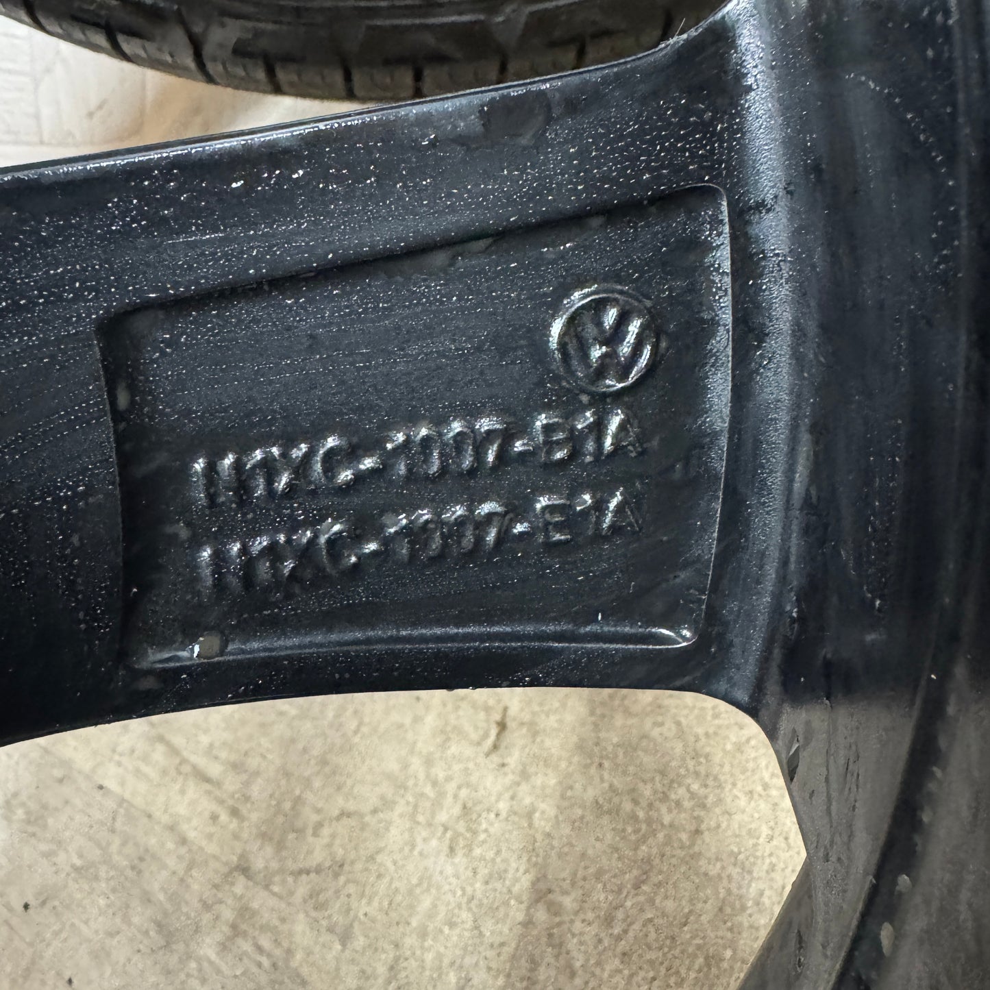 18'' GENUINE VW AMAROK 2024 DELIVERY MILES ALLOY WHEELS TYRES ALLOYS RANGER