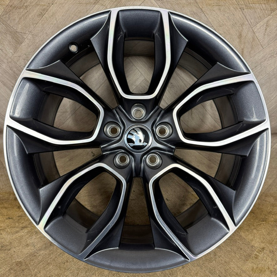 1X 19'' GENUINE SKODA KAROQ CRATER ALLOY WHEEL SPARE 5X112 FITMENT 8J ET45 PART: 57A601025Q