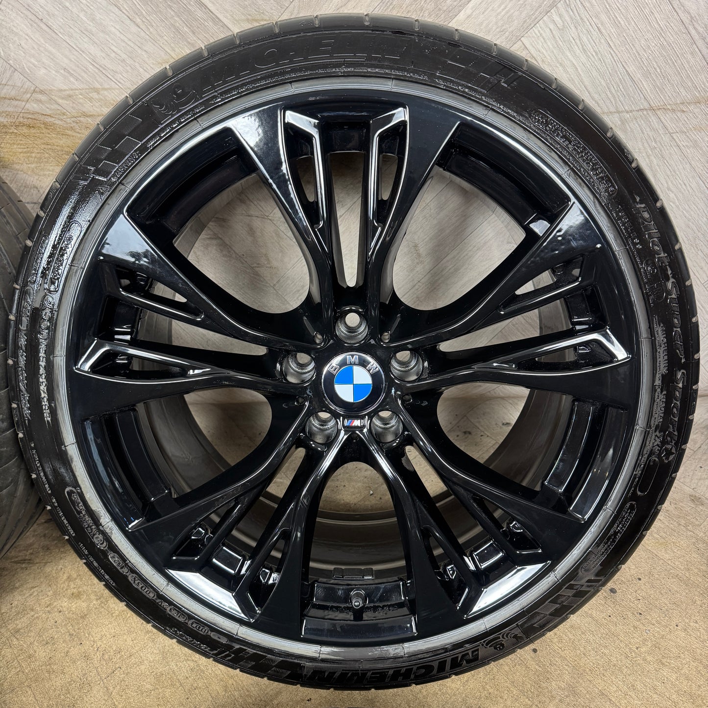 21'' GENUINE BMW X5 F15 599 X6 F16 BLACK M SPORT ALLOY WHEELS TYRES ALLOYS 6859423 6859424