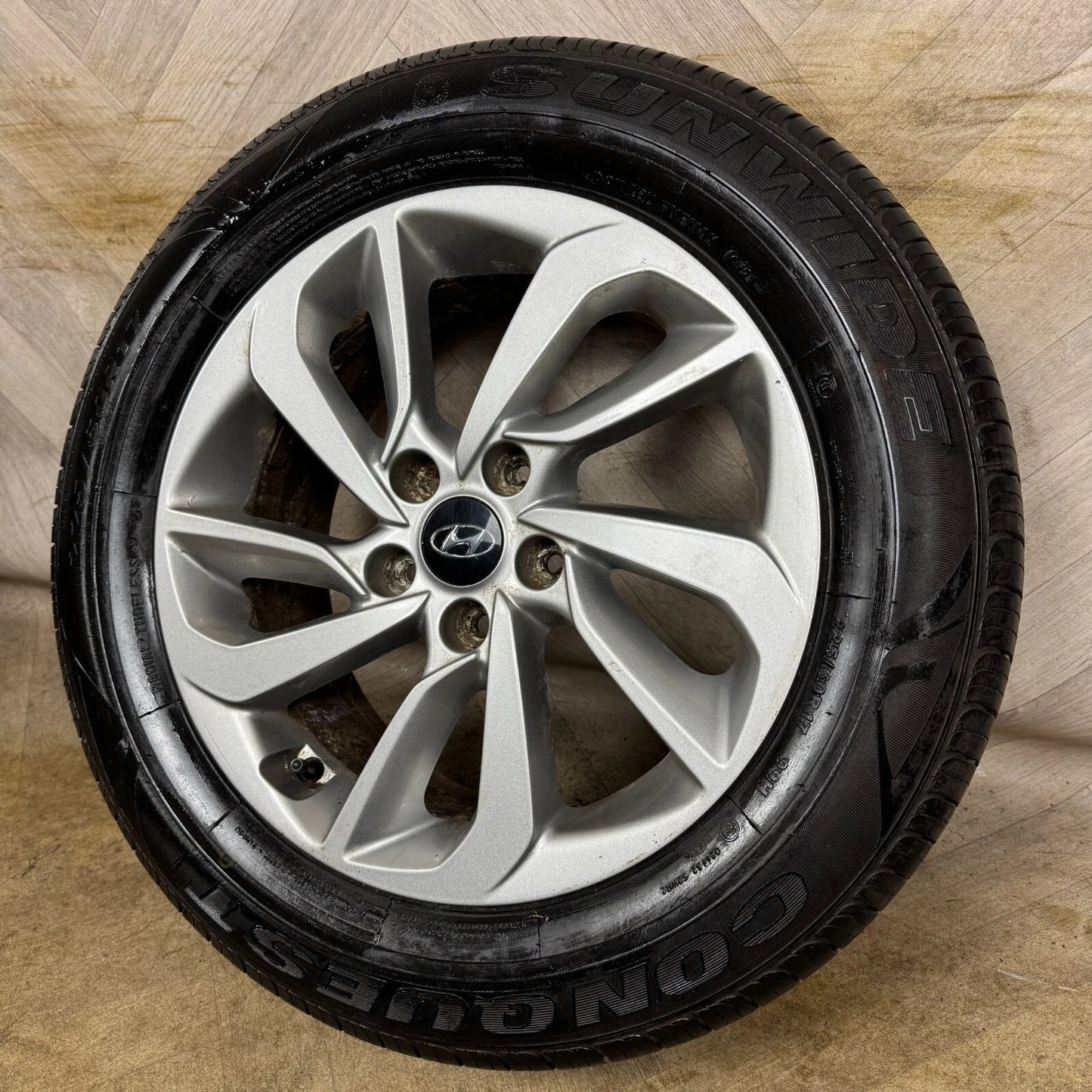 1X 17'' GENUINE HYUNDAI TUSCON MK2 ALLOY TYRE WHEEL 5X114.3 FITMENT 7J ET51 PART: 52910D7210