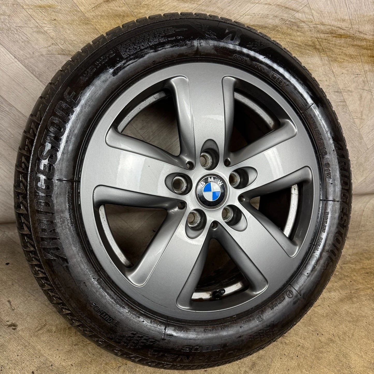 1X 16" GENUINE BMW 1 SERIES 2 F40 517 GREY ALLOY WHEEL TYRE SINGLE 5X112 6897609