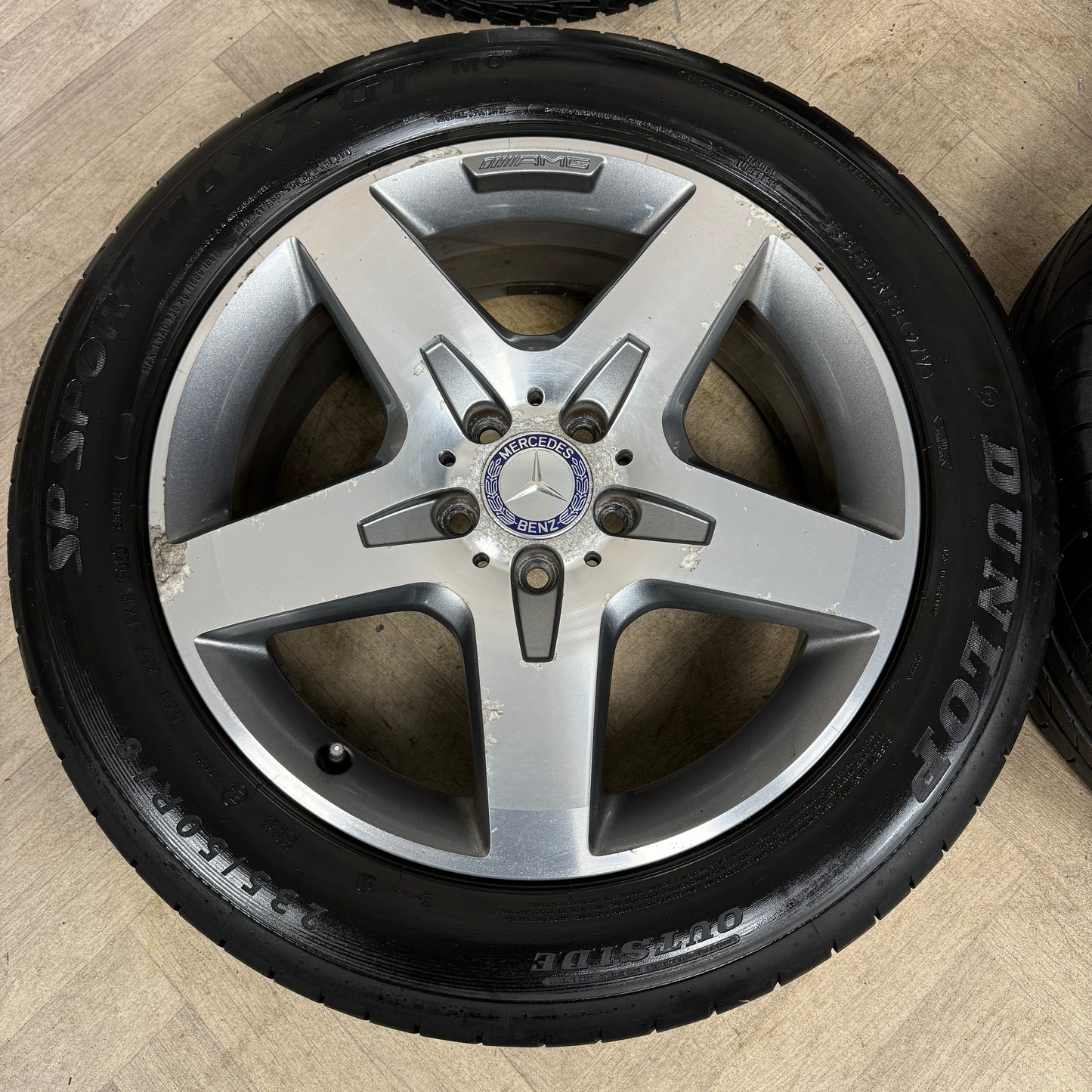 18'' GENUINE MERCEDES AMG GLA 5 SPOKE ALLOY WHEELS TYRES ALLOYS