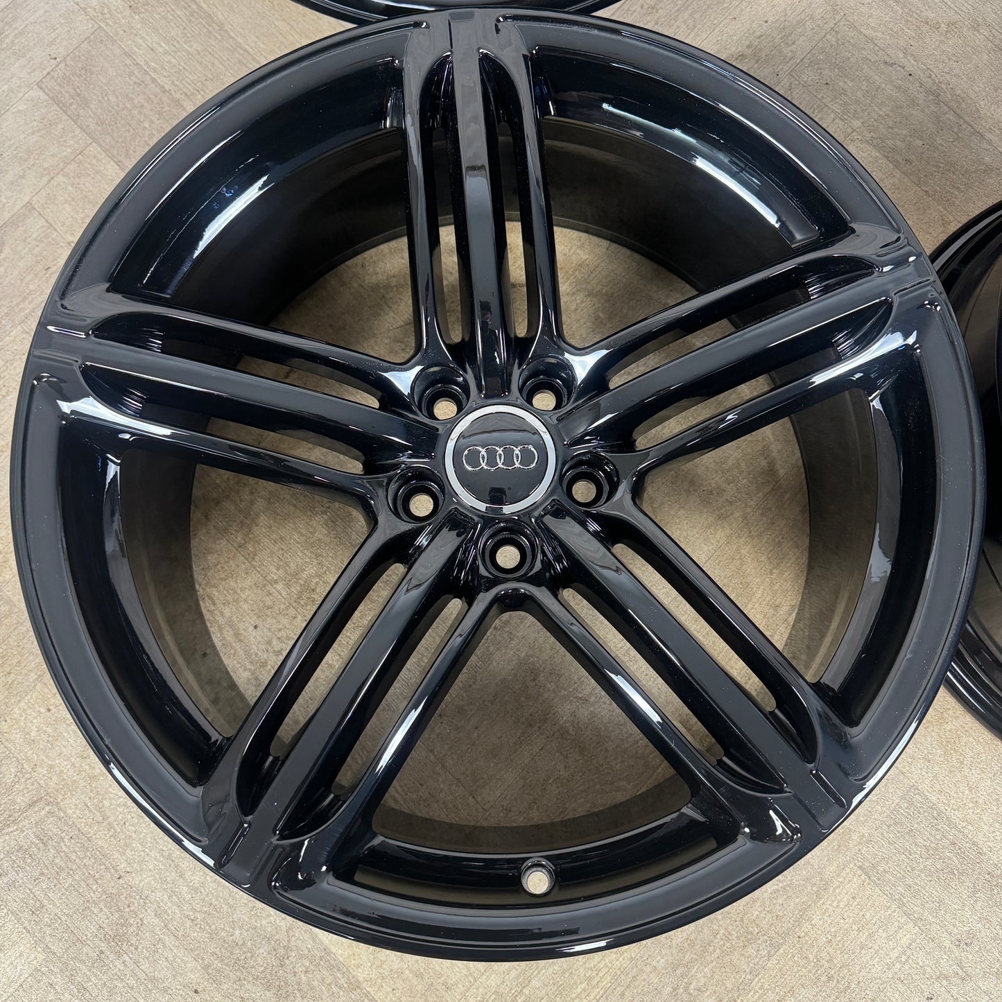 20'' GENUINE AUDI Q5 5 TRIPLE SPOKE SEGMENT BLACK S LINE ALLOY WHEELS ALLOYS