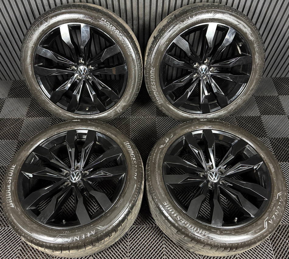 21'' GENUINE VW TOUAREG SUZUKA BLACK R LINE WHEELS ALLOYS TYRES Q7 760601025D