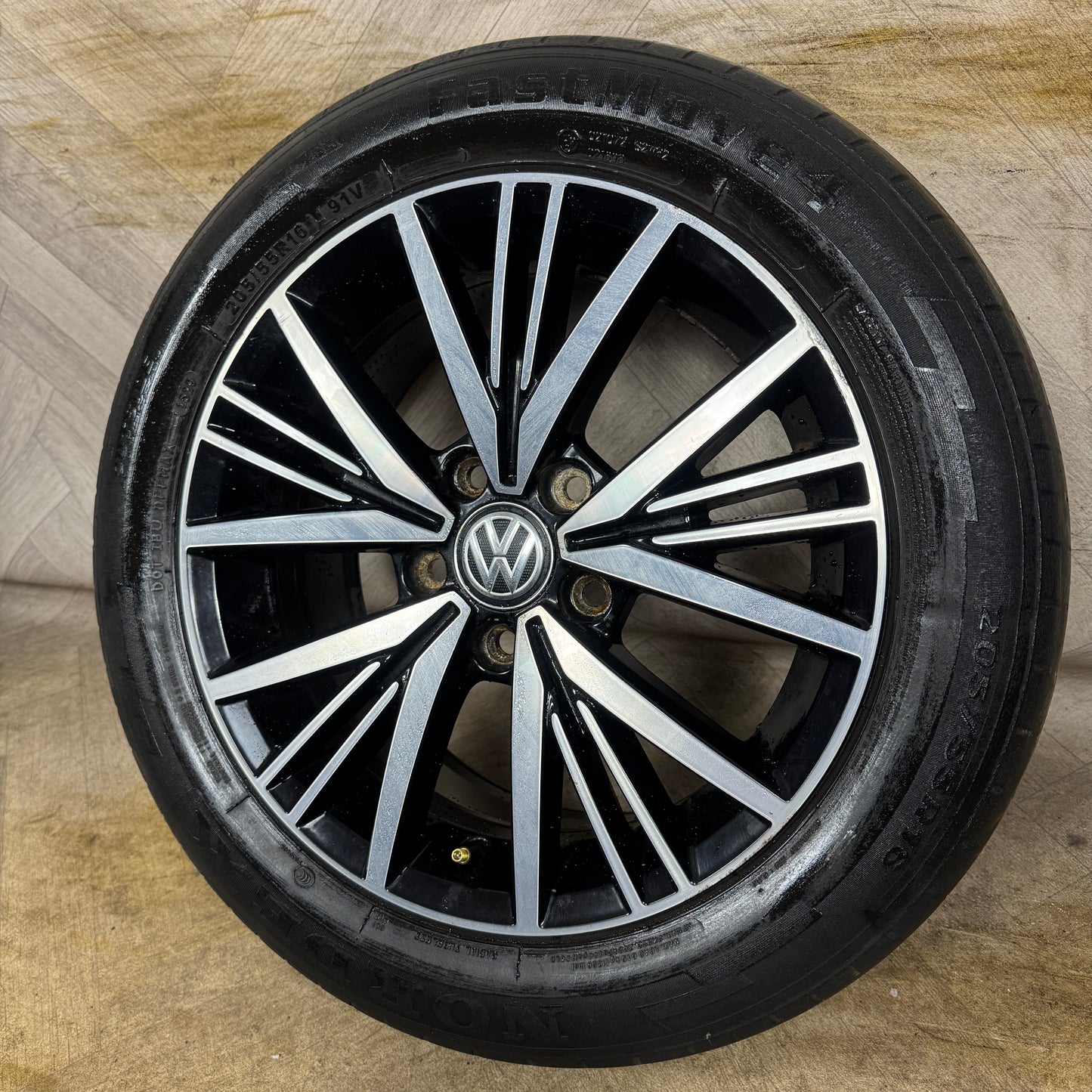 1X 16'' GENUINE VW GOLF MK7.5 MK7 LINAS ALLOY WHEEL TYRE GT SINGLE  5X112 FITMENT  6.5J ET46 CENTRE BORE: 57.1 PART: 5G0601025CD