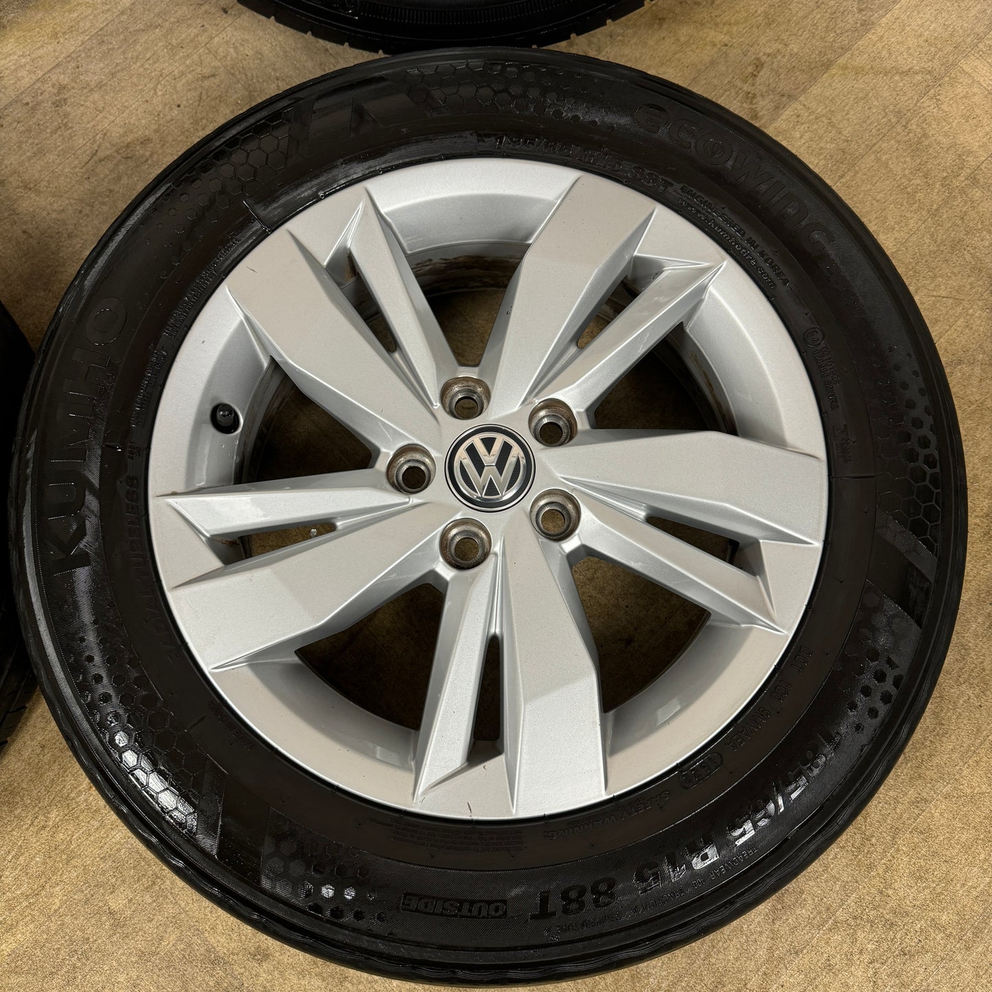 15'' GENUINE VW POLO NEW MODEL ALLOY WHEELS ALLOYS TYRES IBIZA 5X100