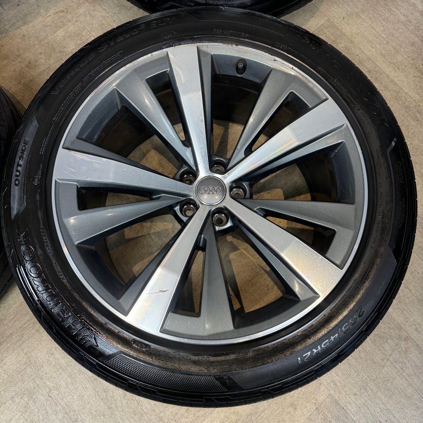 21" GENUINE AUDI Q8 S LINE 10 DOUBLE SPOKE ALLOY WHEELS ALLOYS TYRES 4M8601025AA