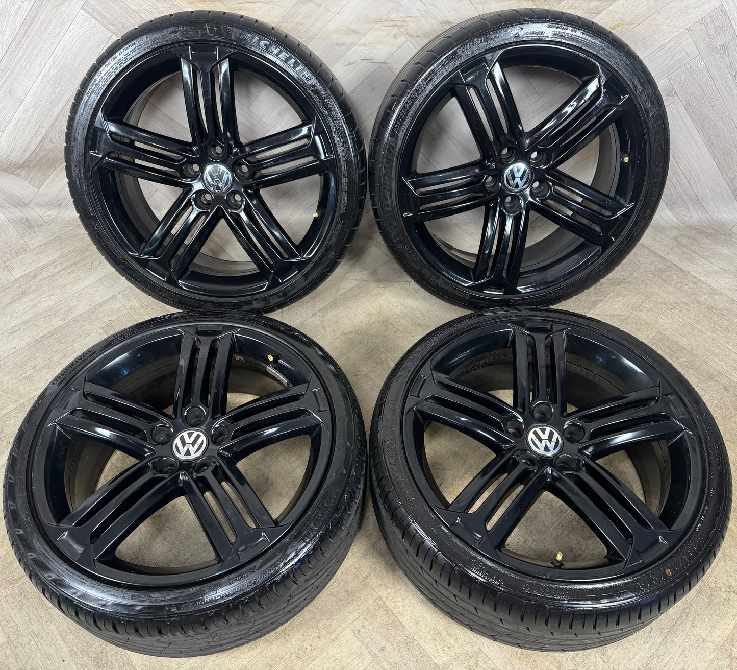 19'' GENUINE VW SCIROCCO R LINE BLACK TALLADEGA ALLOY GOLF WHEELS TYRES ALLOYS CADDY