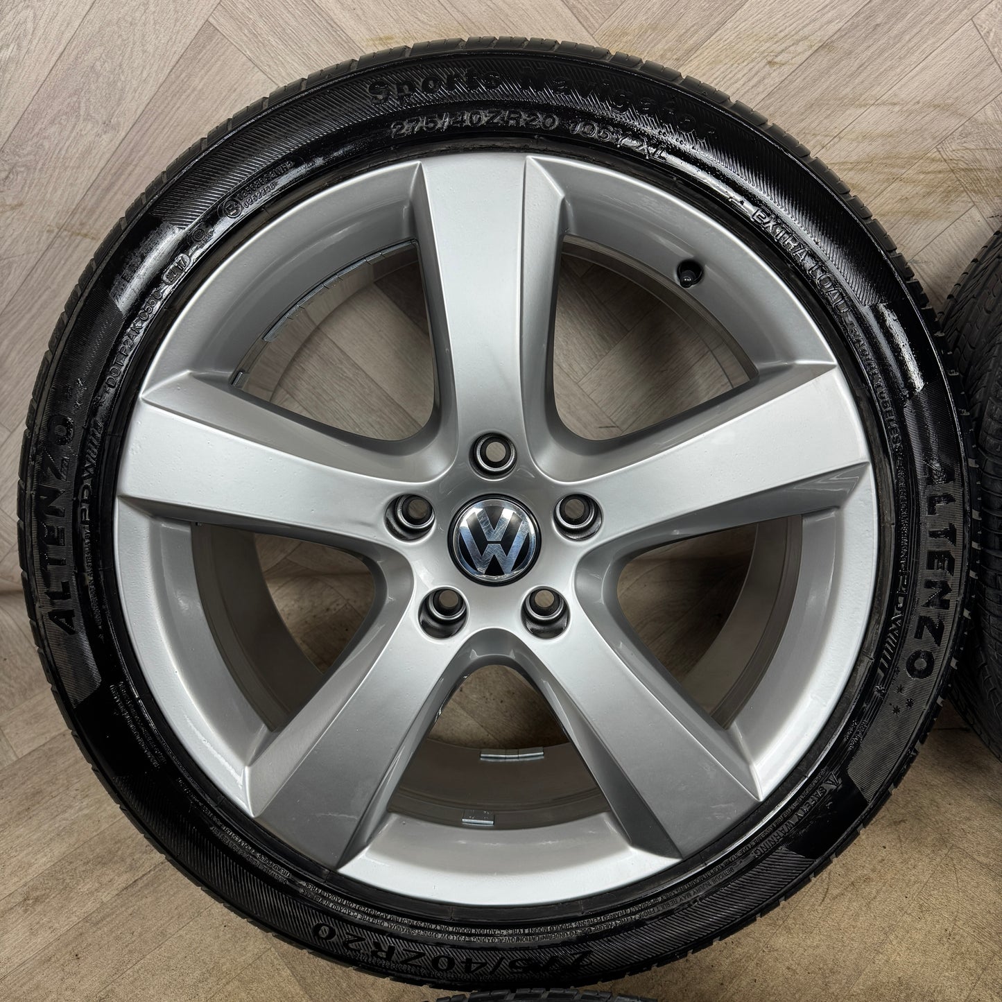 20'' GENUINE VW TOUAREG AYERS ROCK SILVER ALLOY WHEELS ALLOYS TYRES Q7 CAYENNE 5X130 7L6601025AP