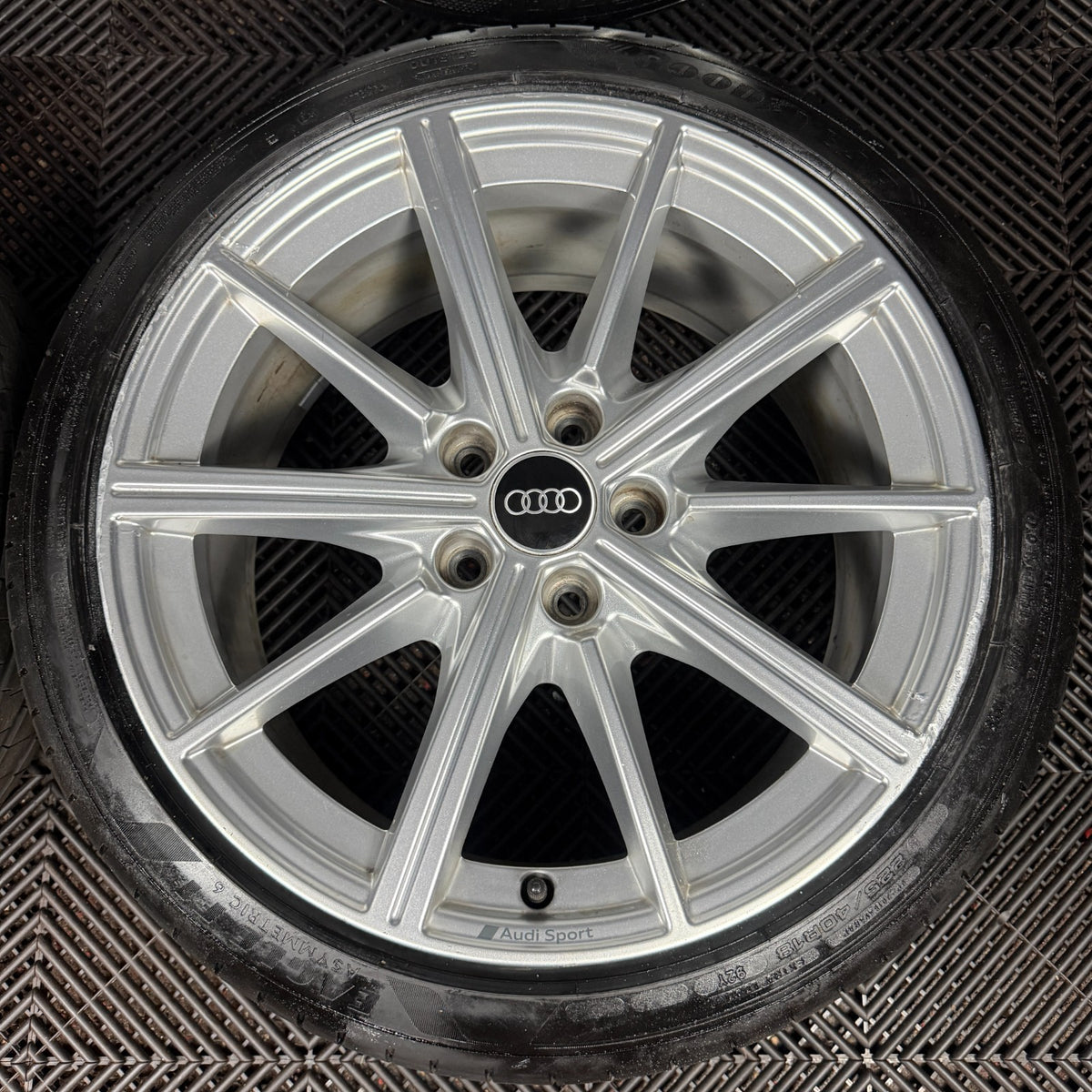 18'' GENUINE AUDI A3 S LINE SILVER S3 ALLOY WHEELS ALLOYS TYRES 8Y0601025M