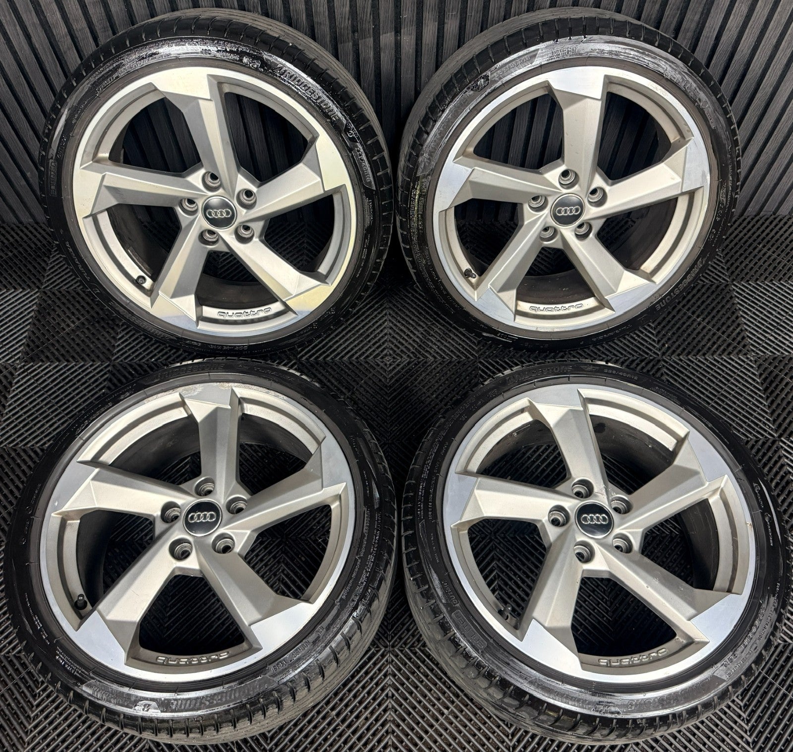 18'' Audi S3 S Line A3 Black Edition Wheels Rotor Alloy Tyre 8V0601025DS Genuine