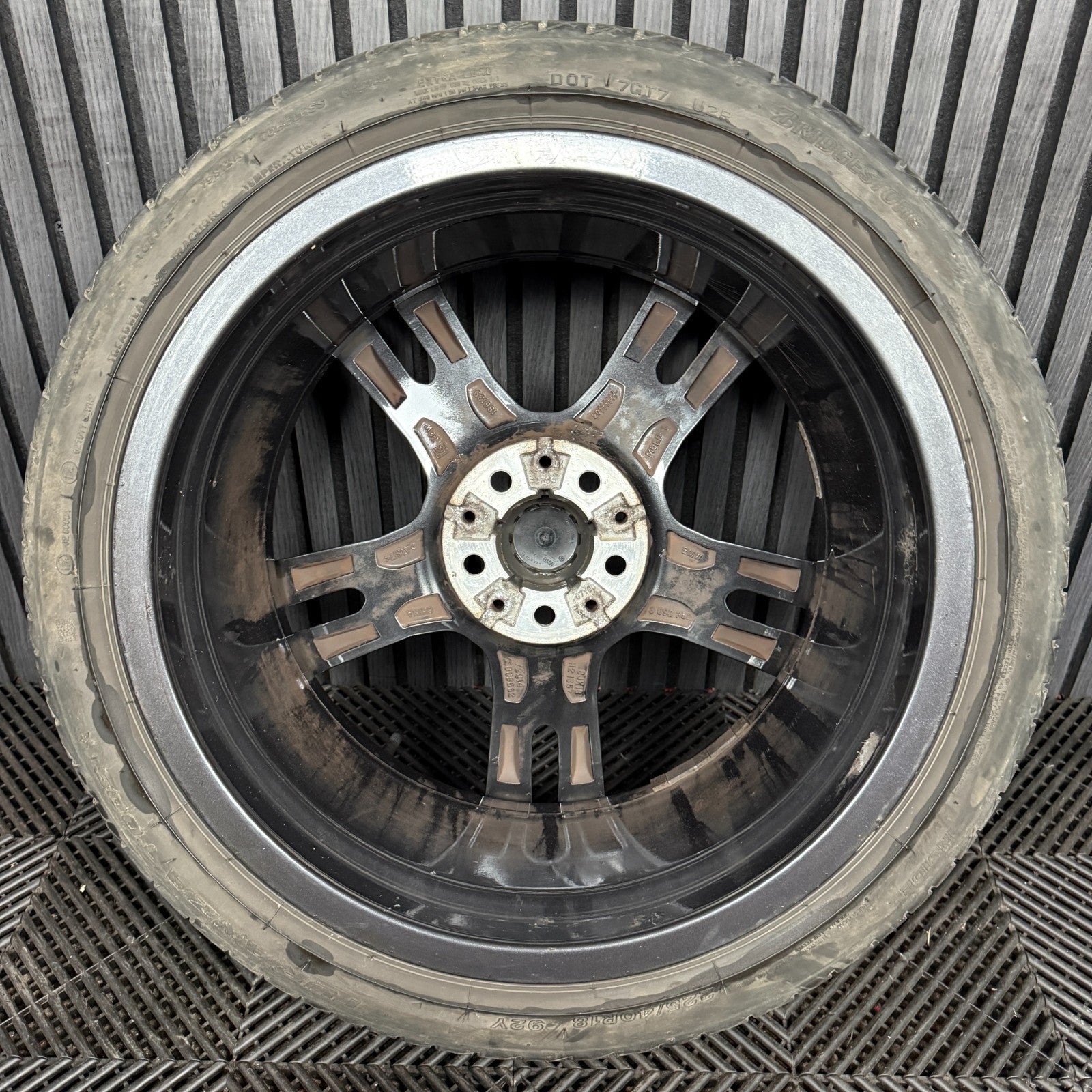 1x 18'' BMW 1 Series 819 M Sport 2 F40 F44 Alloy Wheels Tyre 8092352 Genuine OEM