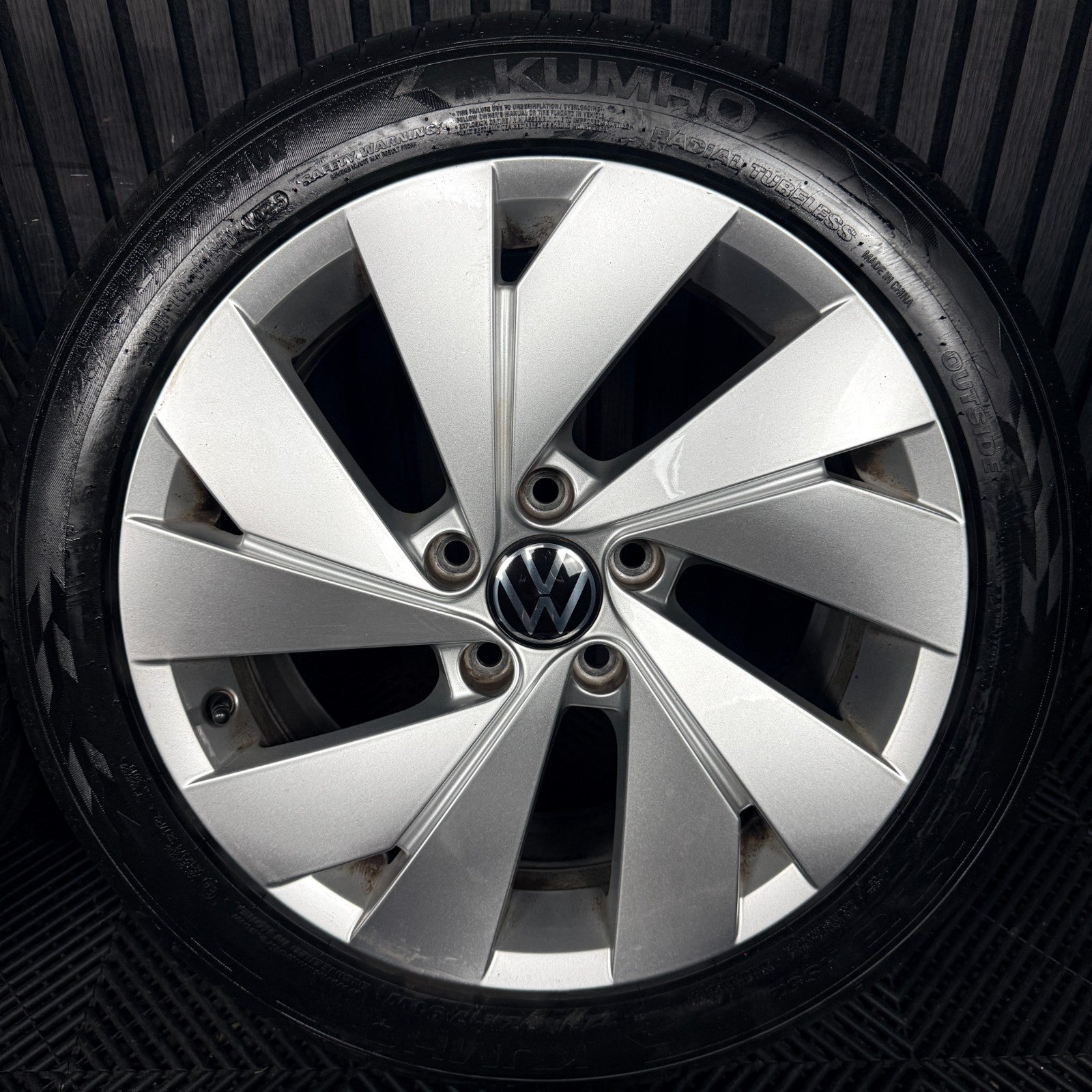 17'' VW Golf Belmont MK8 MK7 MK6 Alloy Wheels Tyres Alloys 5H0601025C Genuine