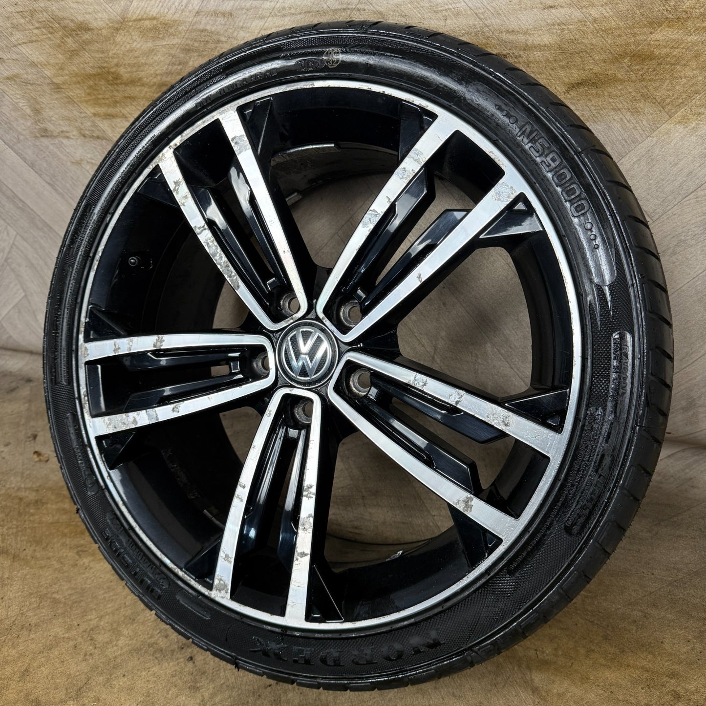 1X 18'' GENUINE VW GOLF GTD SEVILLE GT GTI MK7 ALLOY WHEEL TYRE 5G0601025CM