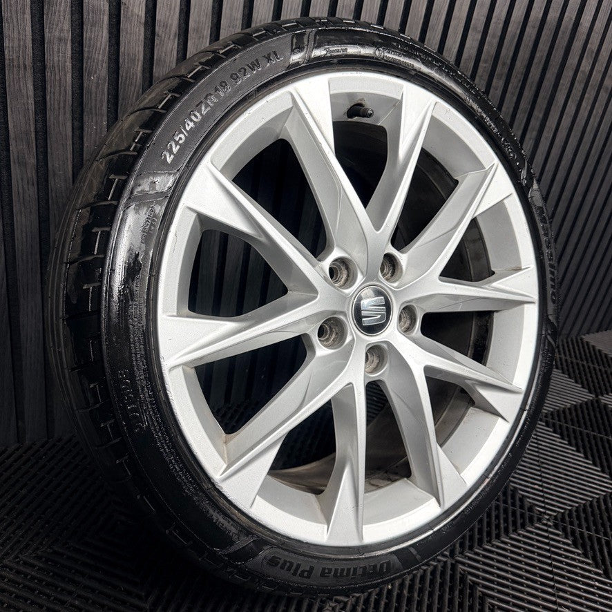 1X 18'' Seat Leon FR Performance MK3 Alloy Wheel Tyre Single Genuine 5F0601025AA