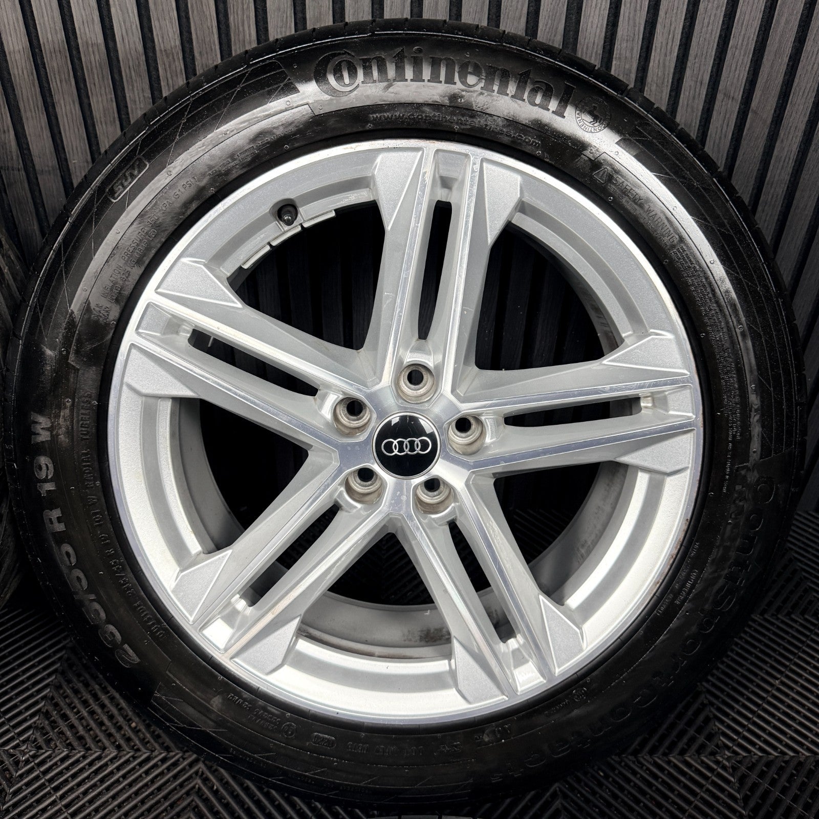 19'' Audi Q5 5 Double Spoke S Line Alloy Wheels Tyres 5X112 80A601025G Genuine