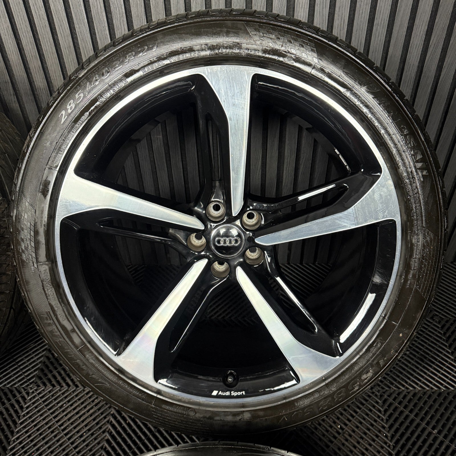 21'' GENUINE AUDI Q7 S LINE RS BLACK DC ALLOY WHEELS ALLOYS TYRES 4M0601025AA