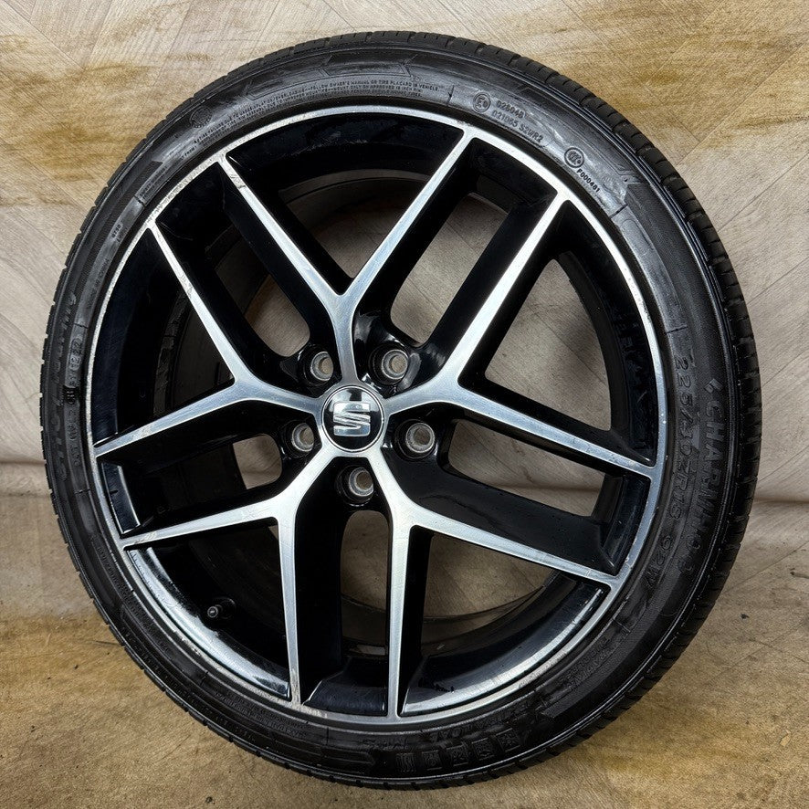 1X 18'' GENUINE SEAT LEON FR PERFORMANCE MK3 ALLOY WHEEL TYRE SINGLE 5F0601025AB
