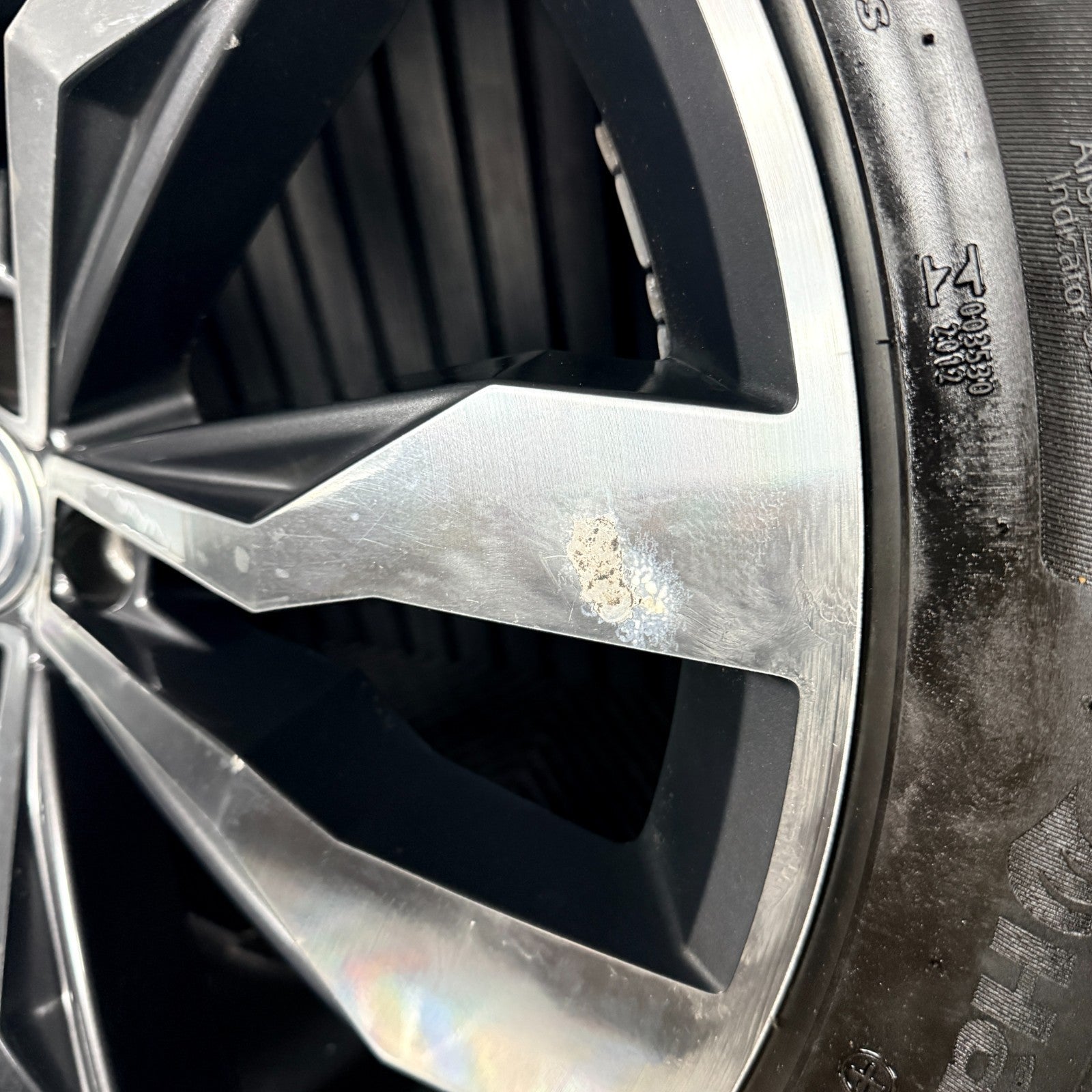 20'' VW Tiguan R Line Suzuka Grey Dc Alloy Wheels Tyre Alloys 5NA601025G Genuine