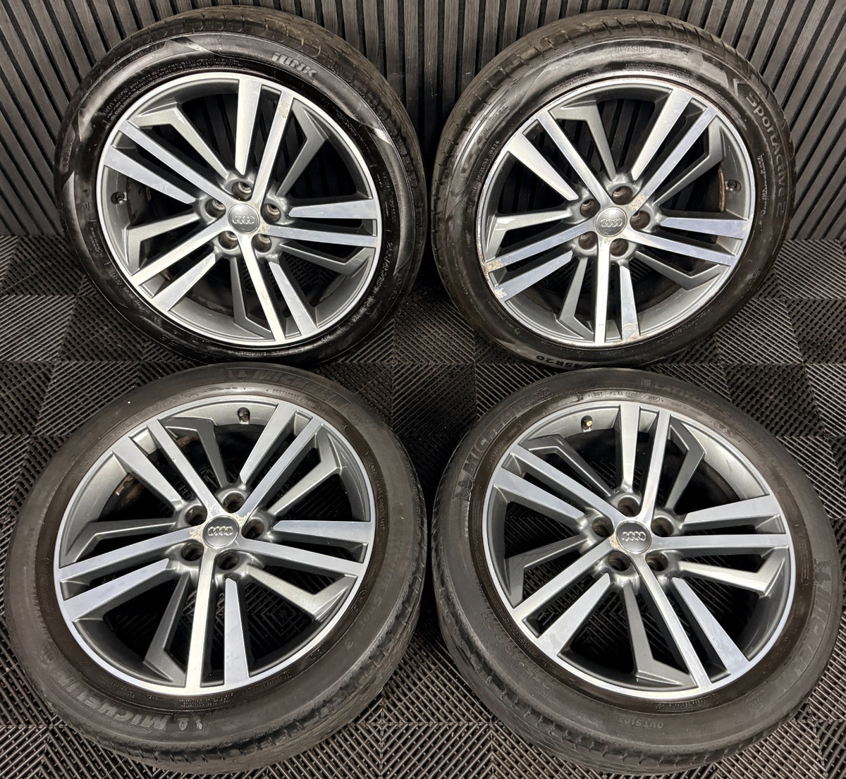 20'' Audi Q5 S Line Grey DC 5 Triple Spoke Alloy Wheels Tyres 80A601025F Genuine