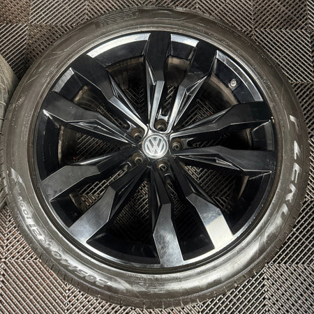 21'' GENUINE VW TOUAREG SUZUKA BLACK R LINE WHEELS ALLOYS TYRES Q7 760601025D
