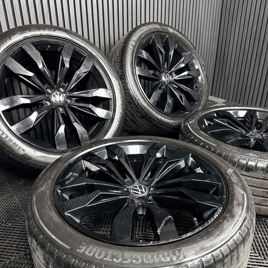 21'' VW Touareg Suzuka Black R Line Alloy Wheels Tyres Q7 760601025D Genuine