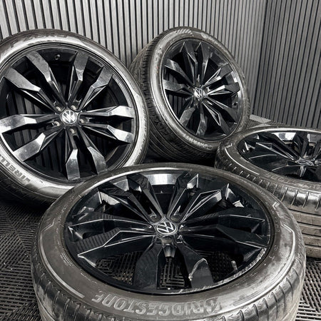 21'' VW Touareg Suzuka Black R Line Alloy Wheels Tyres Q7 760601025D Genuine