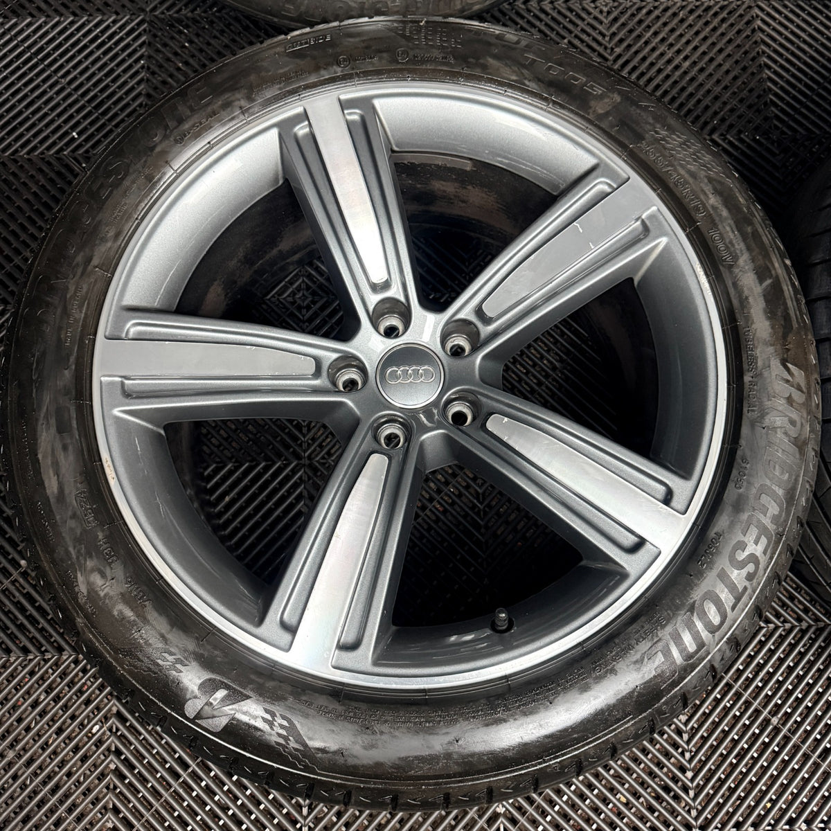 19’’ Audi A8 Grey DC 5 Spoke D5 4n Alloy Wheels Tyres 4N0601025N Genuine