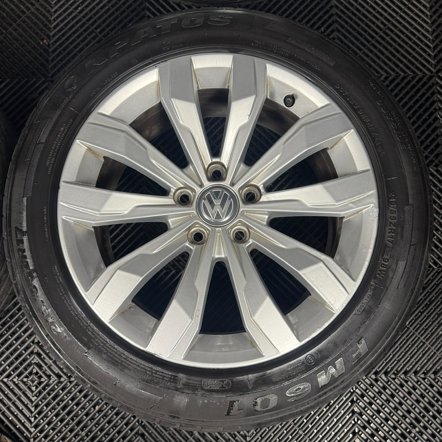 17'' GENUINE VW T-ROC ALLOY WHEELS TYRES ALLOYS KULMBACH 2GA601025A