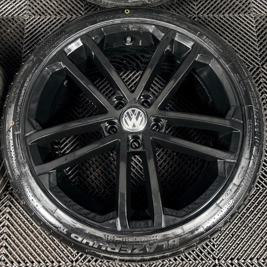 18" VW Golf Nogaro Black GTD GTI GT Mk7 Alloy Wheel Tyres 5G0601025AQ Genuine