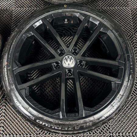 18" VW Golf Nogaro Black GTD GTI GT Mk7 Alloy Wheel Tyres 5G0601025AQ Genuine