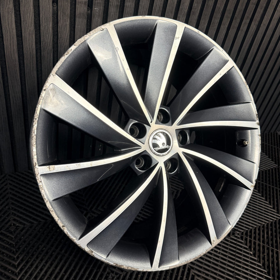 1X 18'' Skoda Superb Mk3 3V Alloy Wheel 3V0601025L Spare Genuine Single