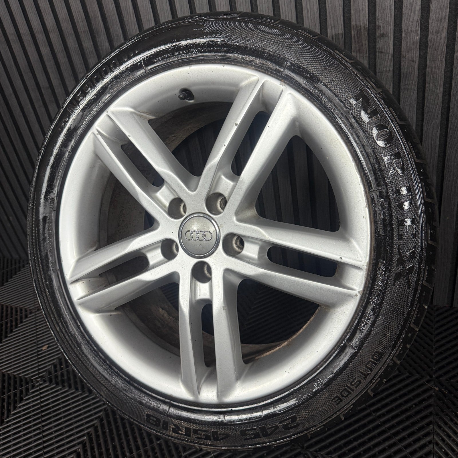 1X 18'' GENUINE AUDI A6 C7 S LINE SILVER ALLOYS WHEELS TYRES 4G0601025BL