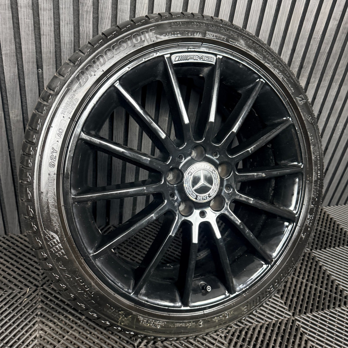 1X 18'' Amg Mercedes A Class CLA Black Alloy Wheel A1764010200 W176 Genuine