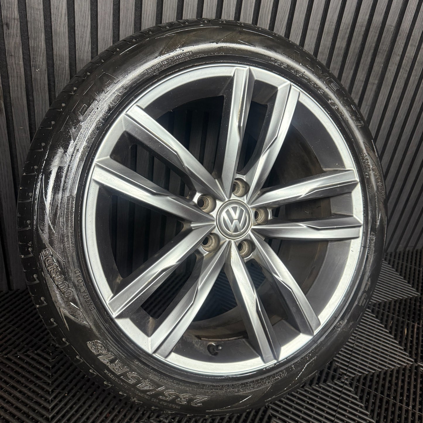 1X 18'' GENUINE VW PASSAT R LINE B8 DARTFORD GT GTE ALLOY WHEEL TYRE 3G0601025K