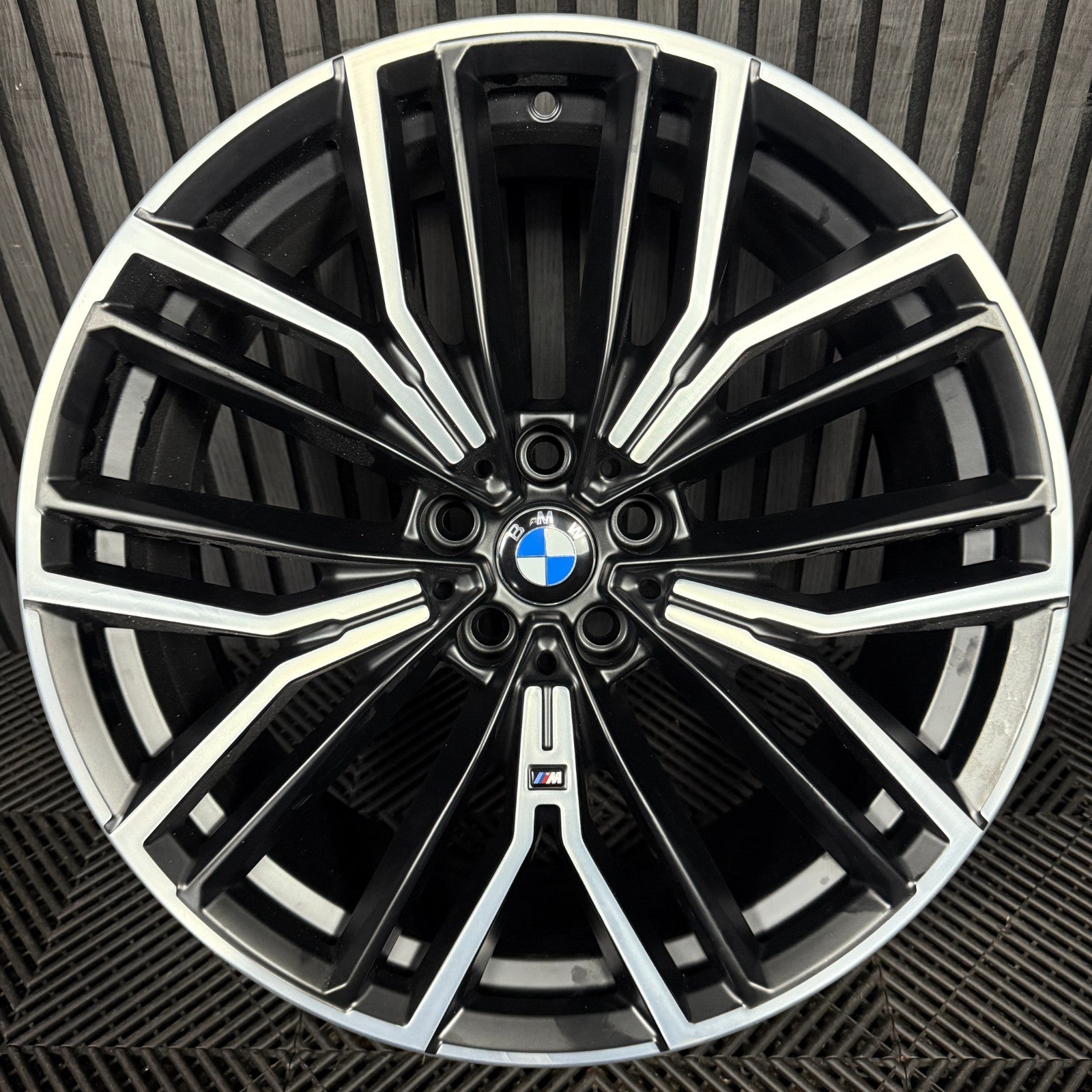 1X 20'' GENUINE BMW 5 SERIES 846 M G30 G31 SPORT ALLOY WHEEL FRONT 8747236