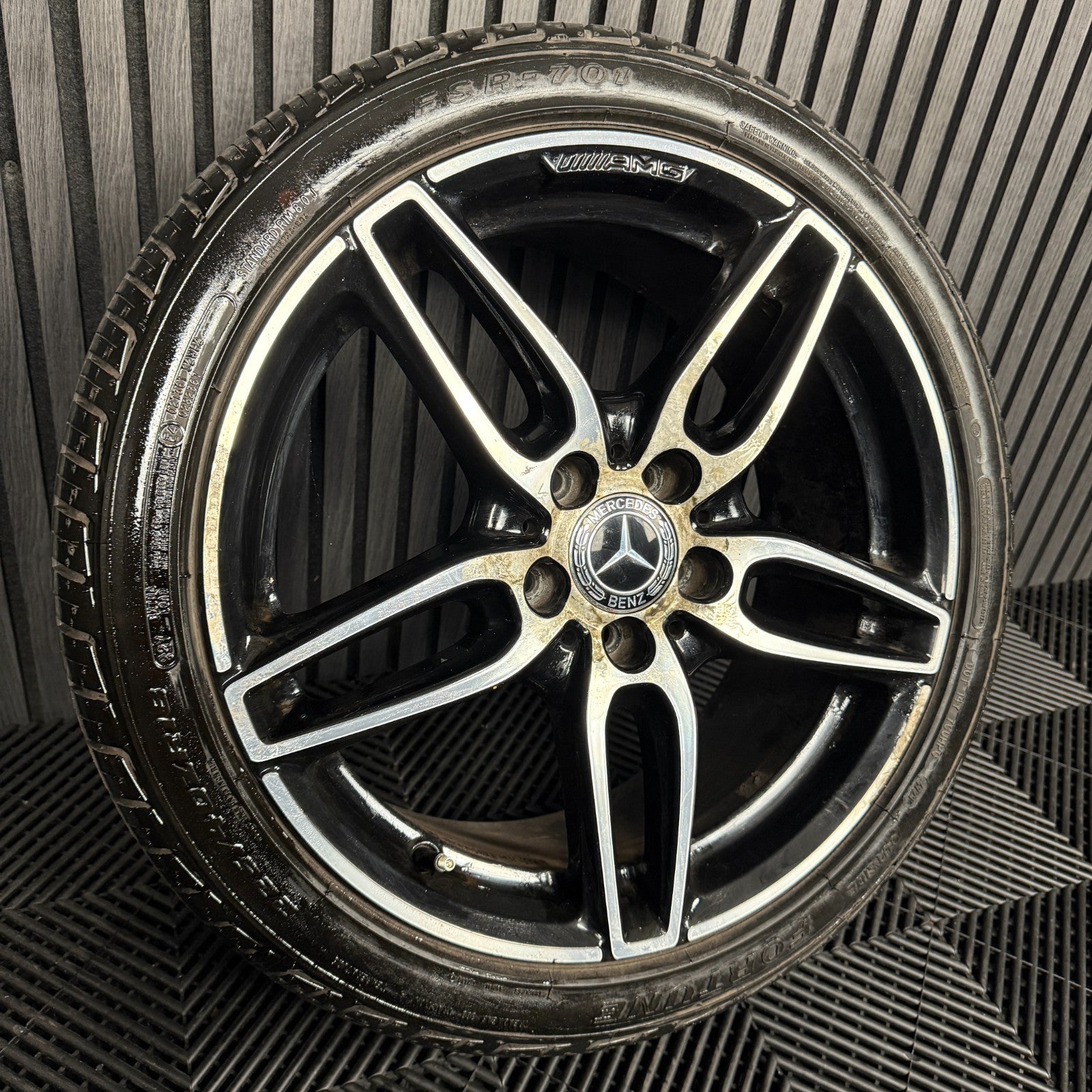 1X 18'' GENUINE AMG MERCEDES A B CLASS CLA BLACK DC ALLOY WHEEL TYRE A1764010700