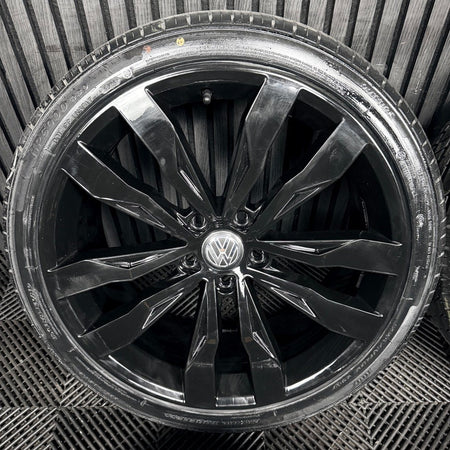19" VW T-Roc R Line Suzuka Black Alloy Wheels Tyres Alloys 2GA601025AE Genuine