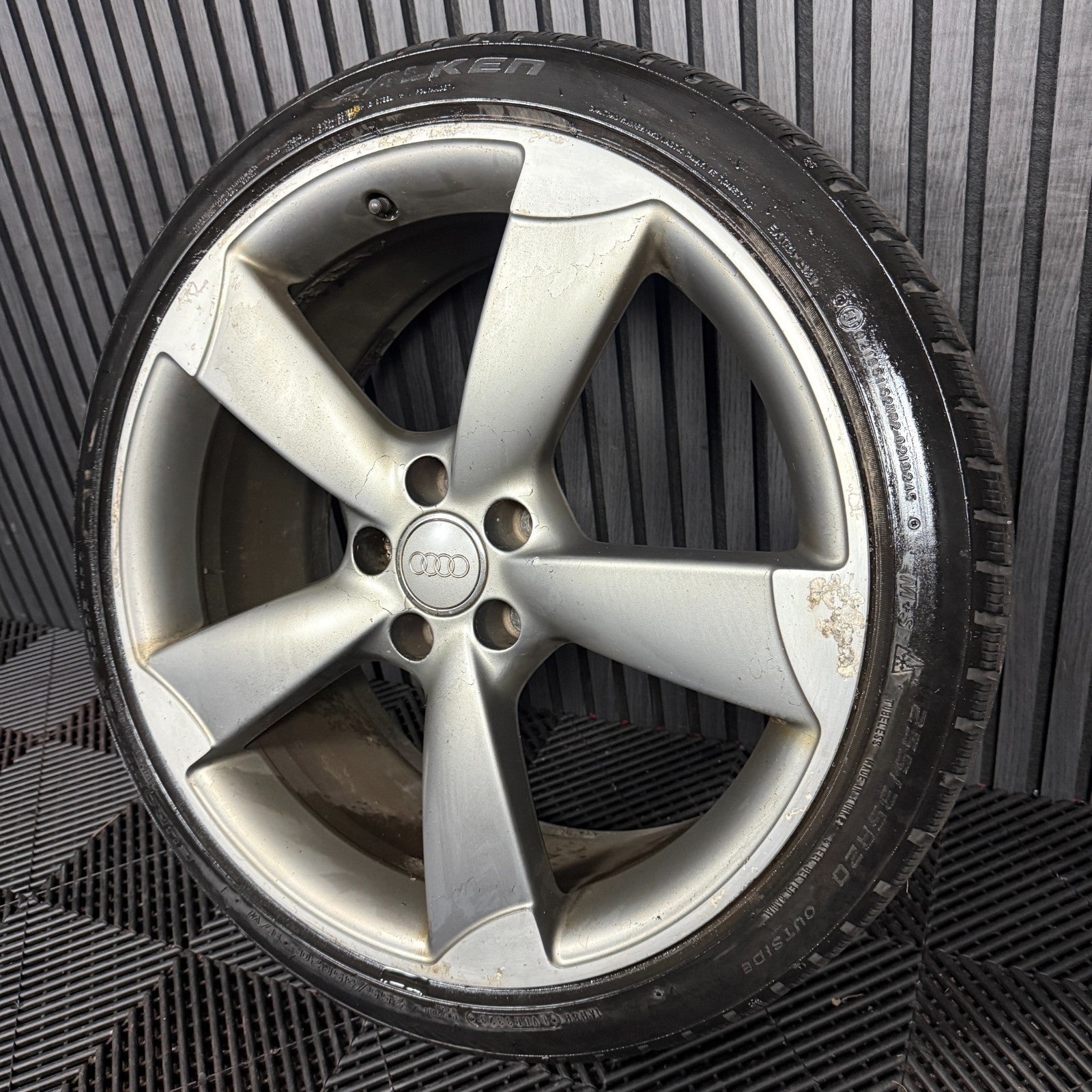 1X 20'' GENUINE AUDI A6 S LINE C7 ROTOR BLACK EDITION WHEEL ALLOY 4G9601025BP