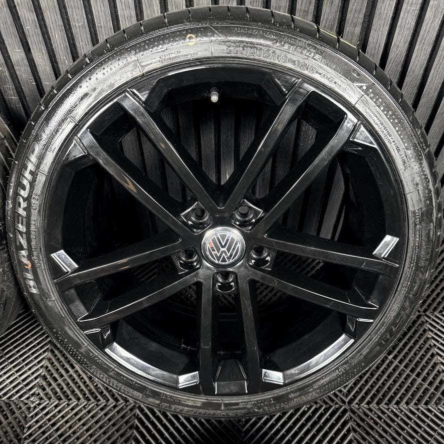 18" VW Golf Nogaro Black GTD GTI GT Mk7 Alloy Wheel Tyres 5G0601025AQ Genuine