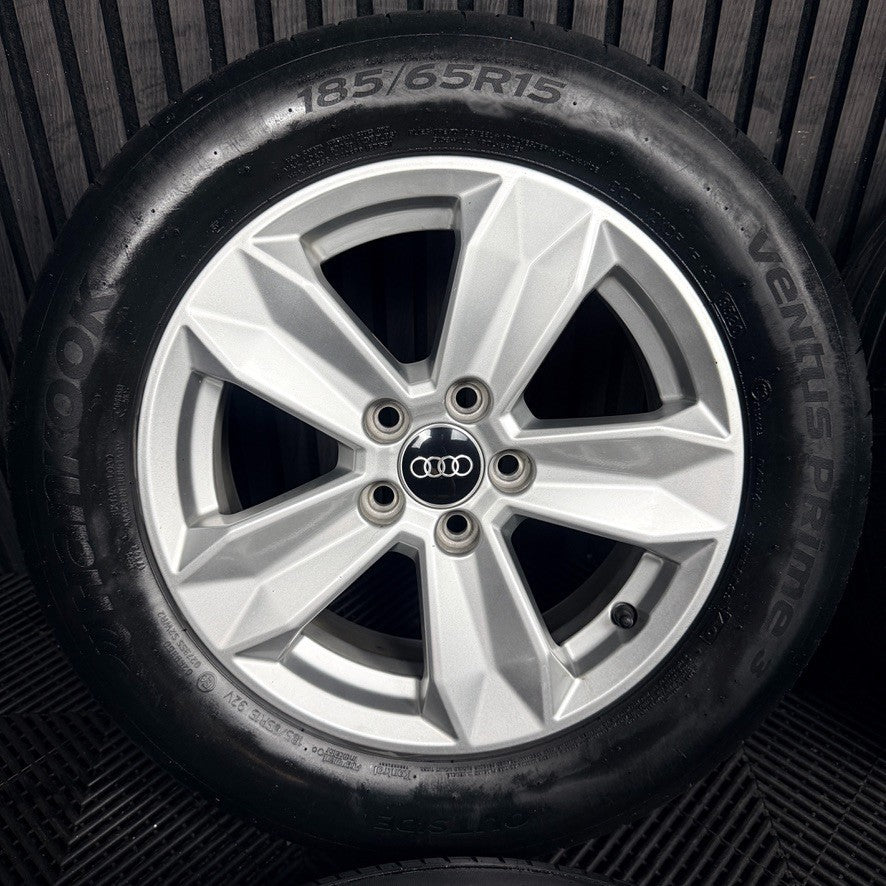 15'' Audi A1 5 Spoke Alloy Wheels Alloys Tyres 82A601025 Genuine