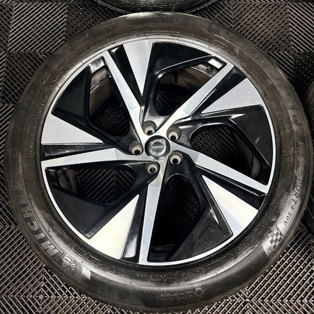 20'' Volvo XC90 R Design Alloy Wheels Tyres Alloys 5X108 32209411 Genuine