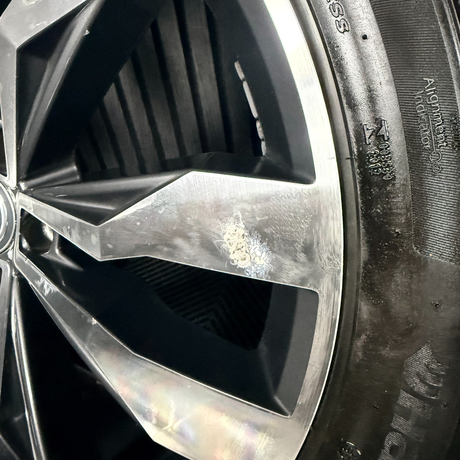 20'' VW Tiguan R Line Suzuka Grey Dc Alloy Wheels Tyre Alloys 5NA601025G Genuine