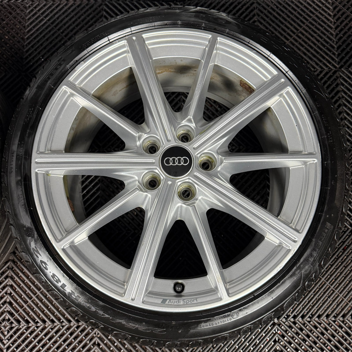 18'' GENUINE AUDI A3 S LINE SILVER S3 ALLOY WHEELS ALLOYS TYRES 8Y0601025M