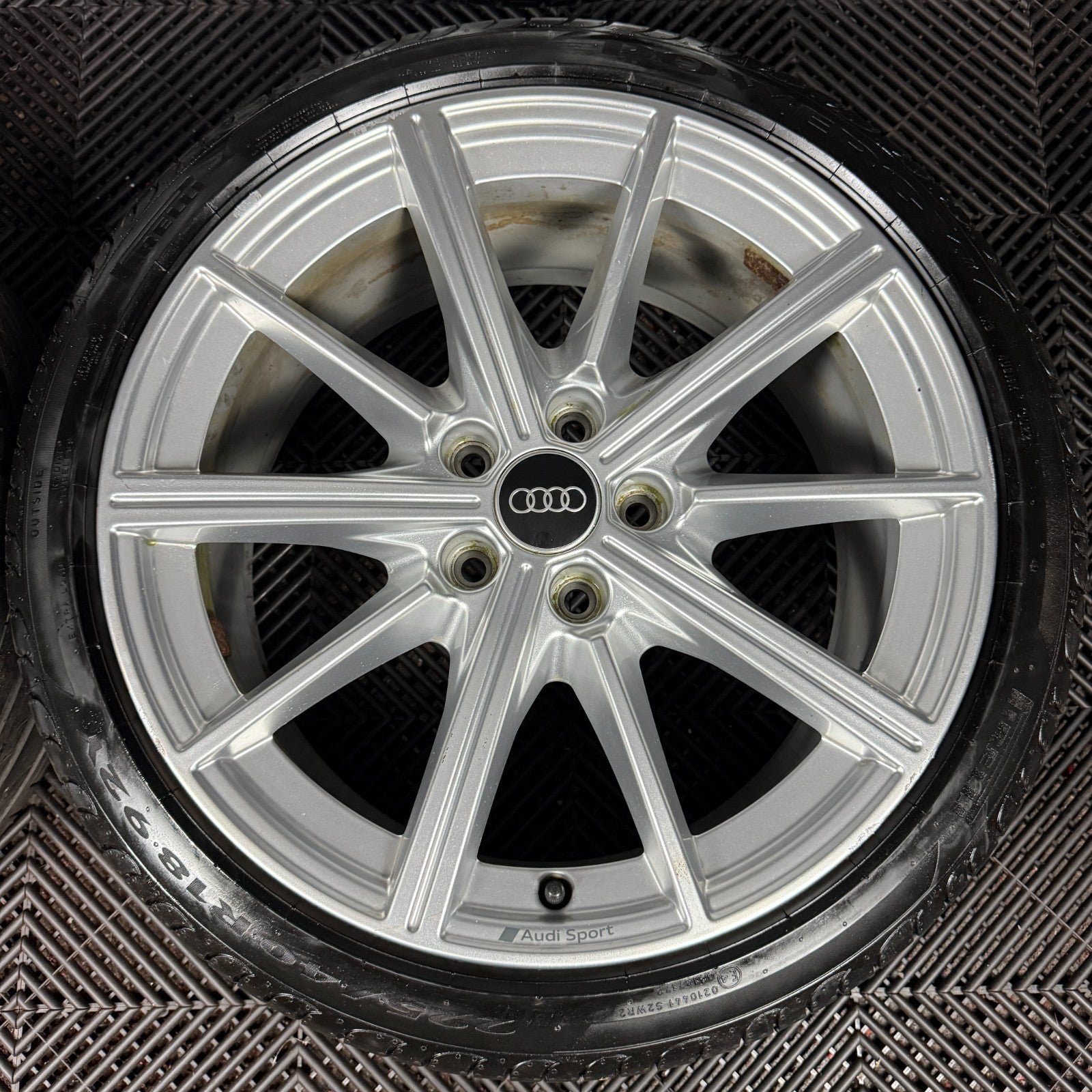 18'' GENUINE AUDI A3 S LINE SILVER S3 ALLOY WHEELS ALLOYS TYRES 8Y0601025M